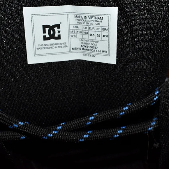 Sold DC Skateboarding Shoes Men's Grey, Black & Red Size 11 - Picture 6 of 7